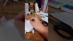 туториал на лягушку которая прыгает🐸🐸🐸