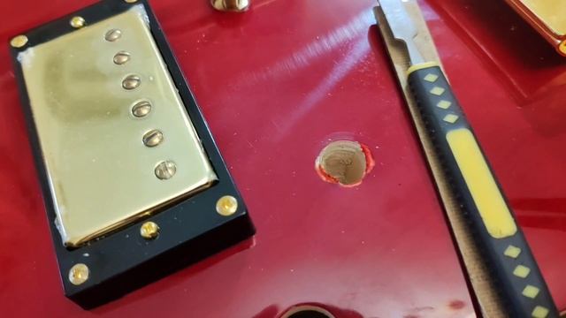 Замена неисправной тремоло-системы и бриджа на китайской реплике Gibson ES-355TD смотреть онлайн