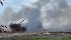 Расчёты новейших САУ «Гиацинт-К» группировки войск «Центр» нанесли артиллерийский удар по позициям В