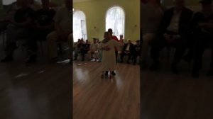 далеко за кормой