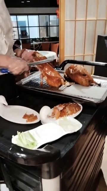 Утка по-пекински в Пекине