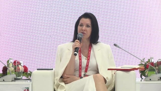 Финансовые мосты 2025: Соединяя бизнес через границы смотреть онлайн