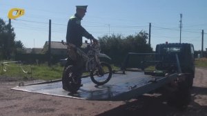 В ХОДЕ РЕЙДА СОТРУДНИКАМИ ГИБДД ЖЕЛЕЗНОГОРСКА ВЫЯВЛЕН НЕСОВЕРШЕННОЛЕТНИЙ МОТОЦИКЛИСТ
