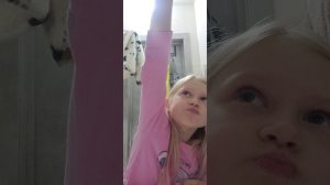 Делаю обзорчик о подготовке ко сну) чищу зубы и ложусь спать