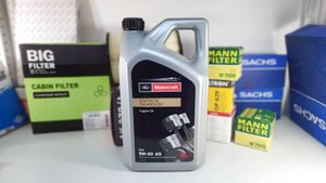 Оригинальное моторное масло Motorcraft 5W-30