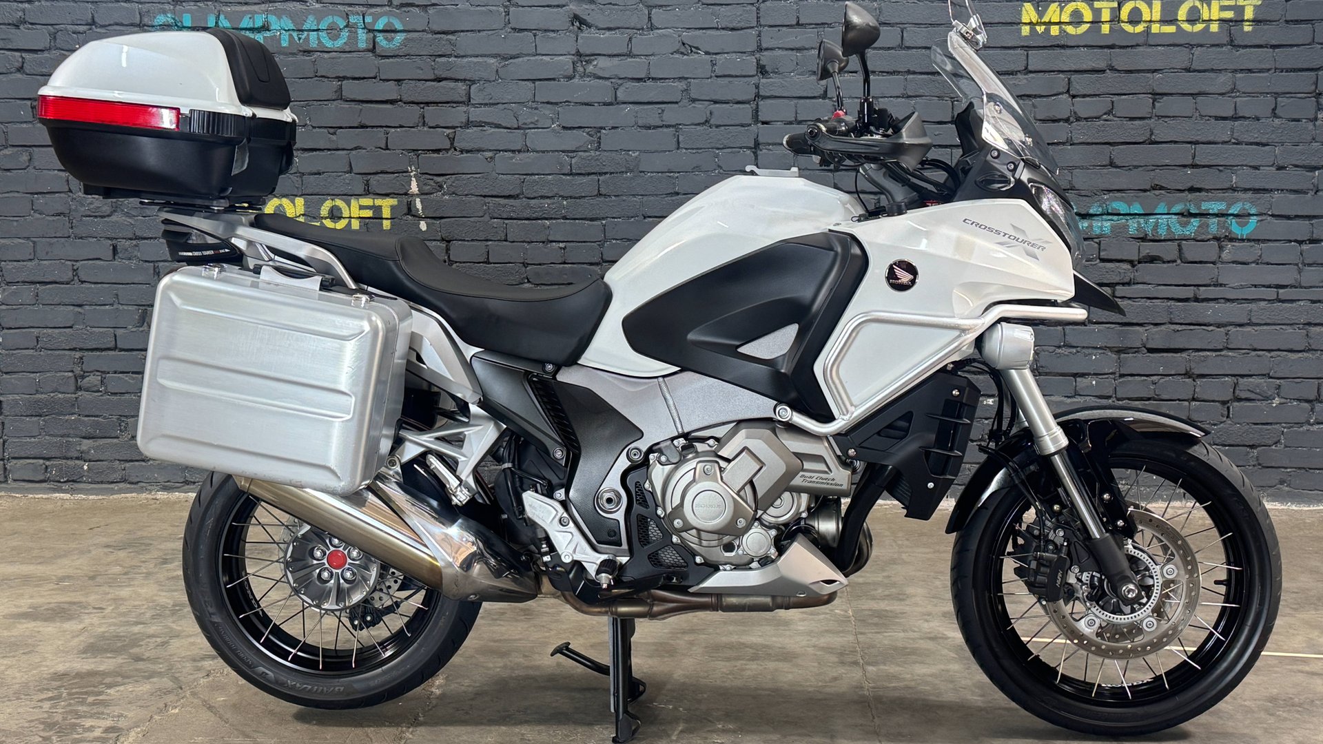 IMG_8832 смотреть онлайн