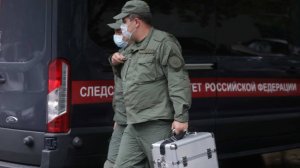 Парень зарезал школьницу и пытался покончить с собой в отеле в Петербурге