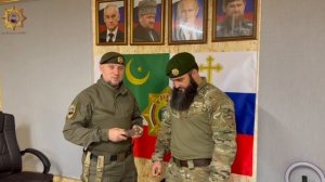 Апти Алаудинов "АХМАТ". Вручение майору Абдулрешидову Билалу погон подполковника
