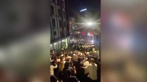 Протестующие вступили в стычки с полицией в Турции