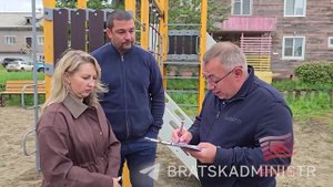 В Падуне открыли новую детскую площадку по просьбе жителей