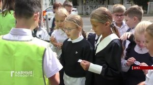 У пешеходного перехода, что у лицея №1 в Орле, теперь есть своя волшебная кнопка!