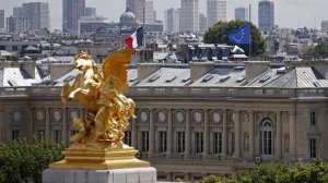 ПРАВИТЕЛЬСТВО ФРАНЦИИ УШЛО В ОТСТАВКУ. 08.09.2025