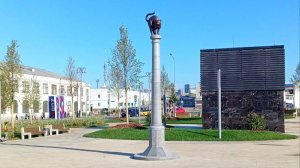 Cтела с кошкой на площади Рижского вокзала