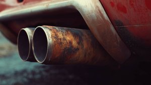 Газировка, аэрозоль или маркер: что вернет прежний вид хромированным деталям авто