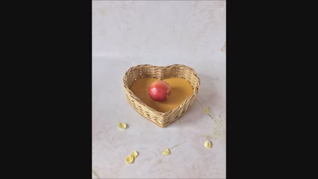 И снова сердце на фанерном дне из крафт бумаги смотреть онлайн