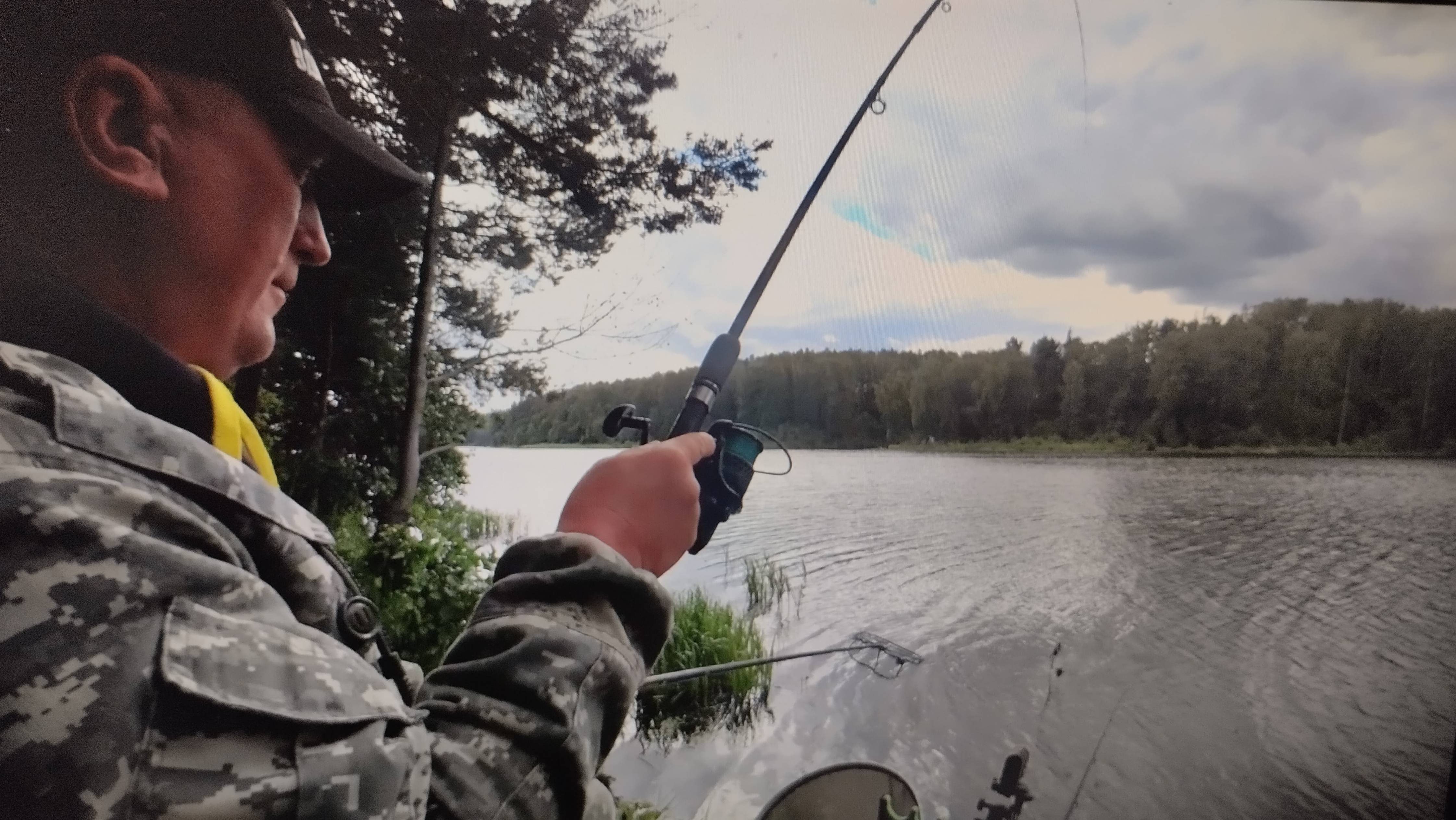 НА ЭТУ СНАСТЬ КЛЮЁТ ВСЕГДА! ОНА СНОВА НЕ ПОДВЕЛА! ЛОВЛЯ НА ФИДЕР В СЕНТЯБРЕ 2025!