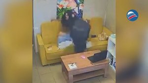 Ужасный случай в Новосибирске: агрессивный мужчина напал на сотрудницу склада