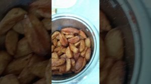 куриные бедра с жареной картошкой