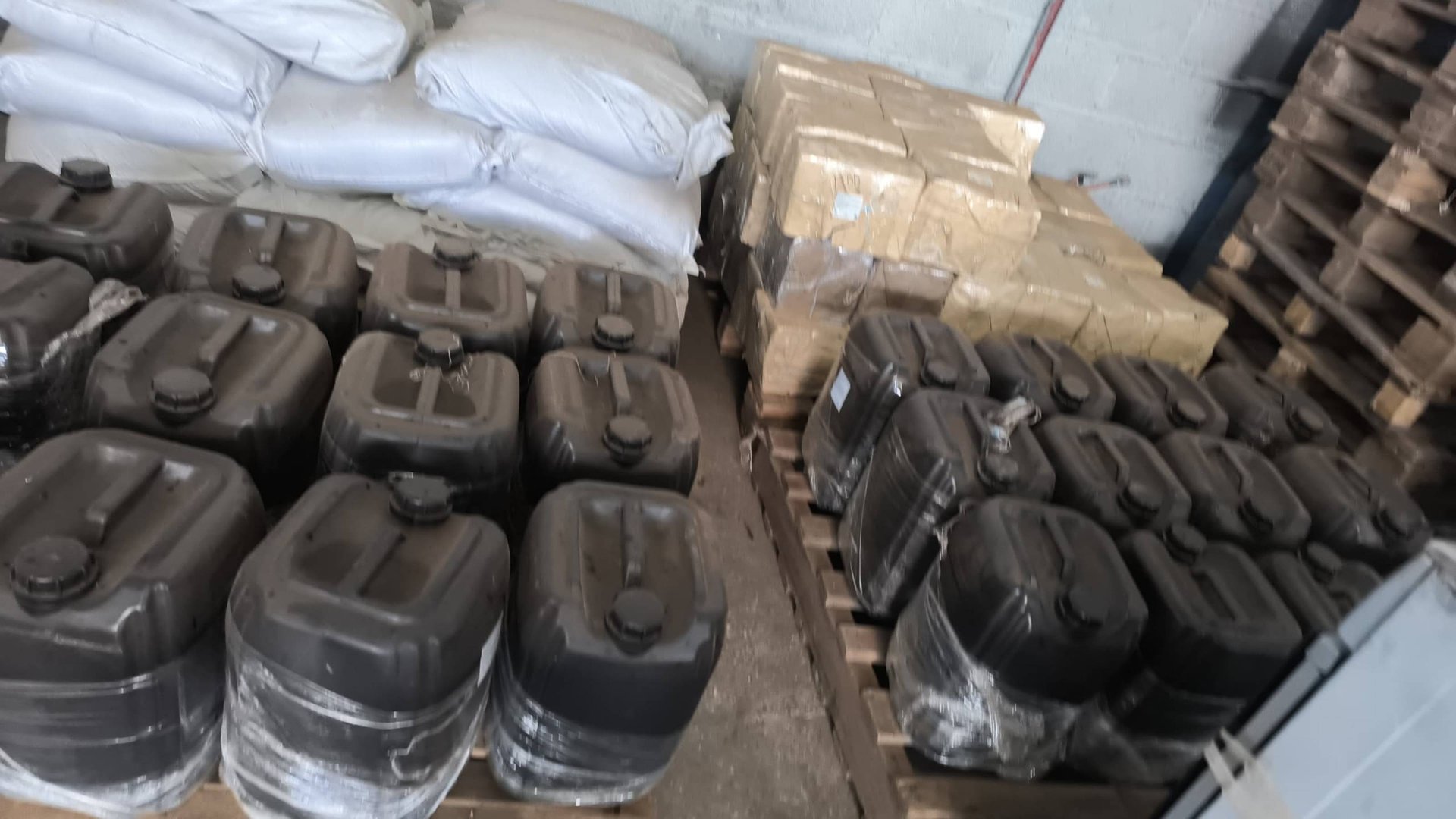 Тростниковый мед и сахар сырец из Венесуэлы. смотреть онлайн