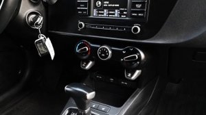 KIA Rio СИНИЙ № Т990ЕН774 VIN Z94C241BBNR266965
