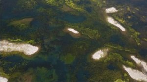 Река Ангара мельчает в районе набережной и острова Юность в Иркутске