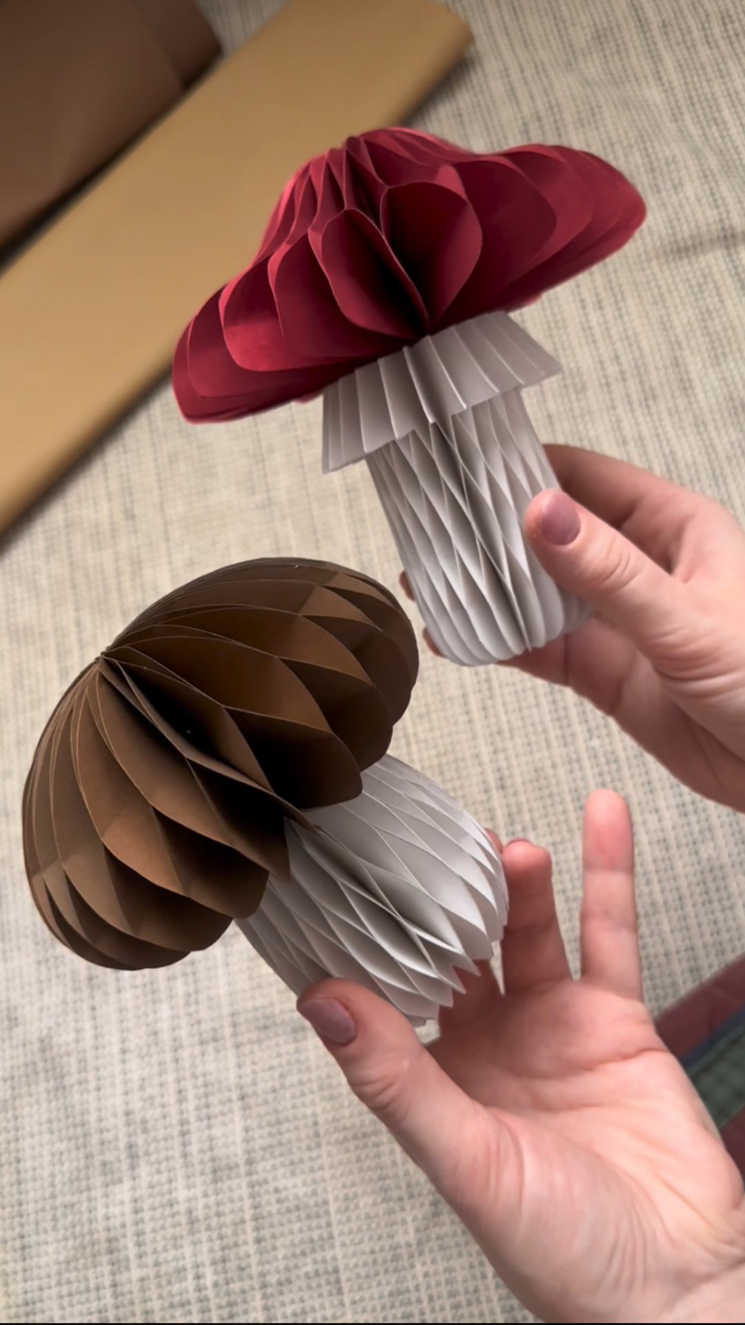 Осенний декор из бумаги, грибы из бумаги, осенний декор, декор своими руками, простой декор смотреть онлайн