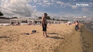 Анапа Центральный пляж сегодня 8 сентября 2025. Обстановка на пляже в Анапе. Погода в Анапе сейчас
