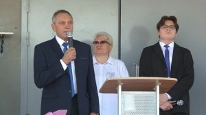 1_Первый звонок в школе имени Героя РФ И_Сарычева