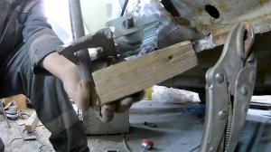 Toyota Platz. Ремонт левого порога.