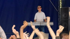 ДАВАЙТЕ ЖИТЬ. Алексей Несветов и Надежда Соколова