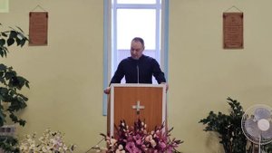 Жить на земле, но стремиться к небесам
(Филиппийцам 3:17-4:1).
Виталий Смирнов