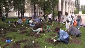 В Уфе поклонники высадили белые розы в память о Юрии Шатунове