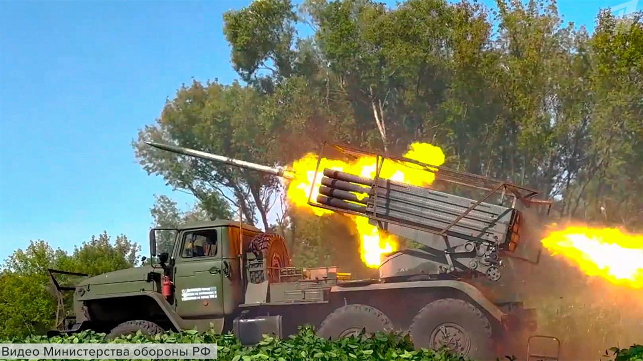 Российская армия нанесла мощный удар по блиндажам и огневым точкам украинских боевиков