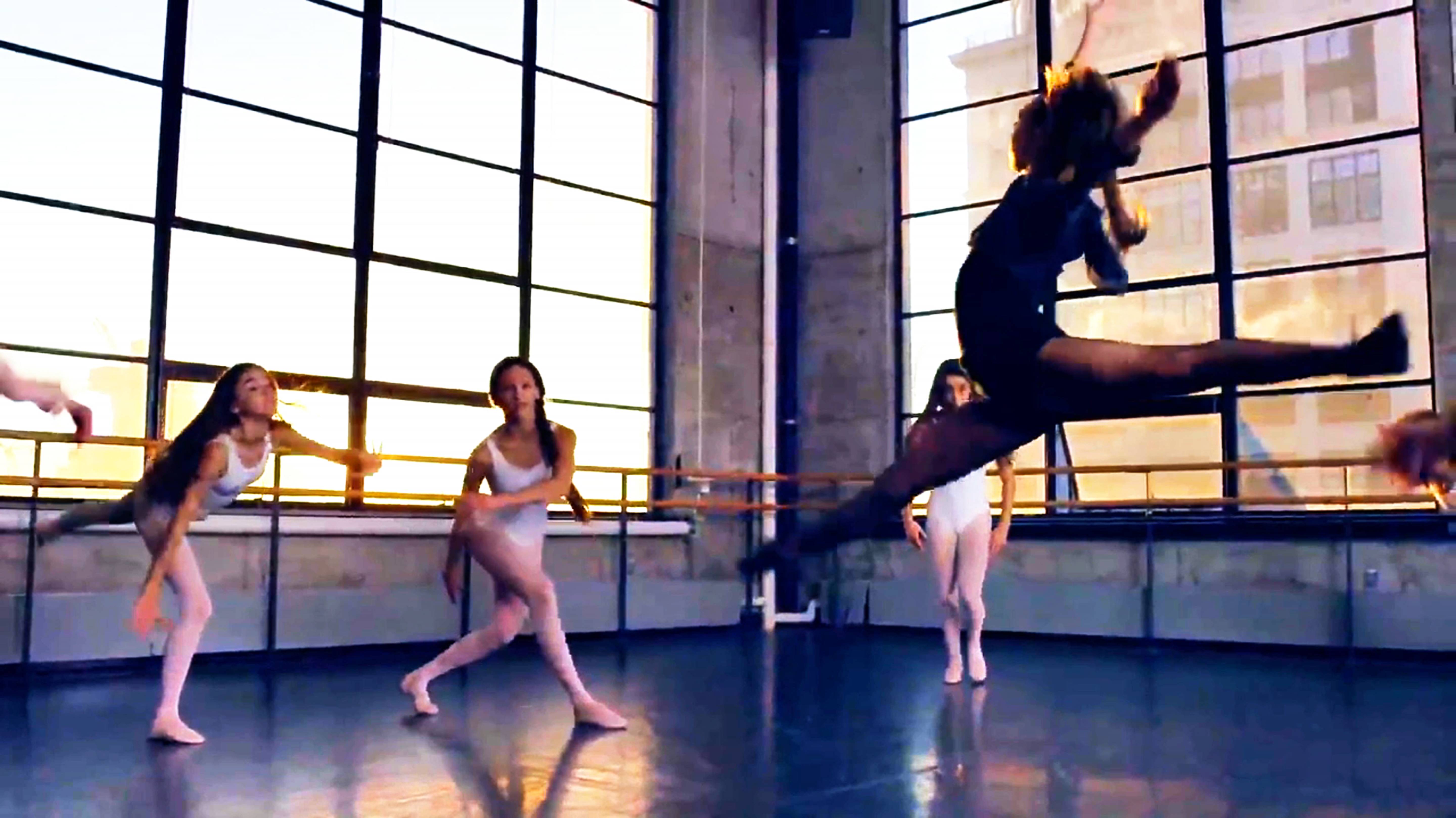 Capezio  Dance in you  by Maddie Ziegler смотреть онлайн