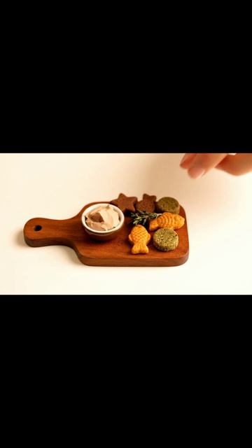 Идеальная Сырная Тарелка для кота 🧀 Гурман в восторге | Cat Charcuterie Board #shorts #asmr