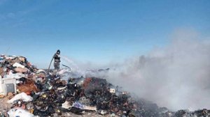 В Новороссийске уменьшилась площадь возгорания на мусорном полигоне