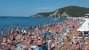 Лермонтово море пляж погода наладилась