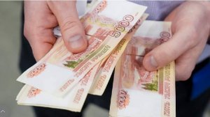 Экономист посоветовал россиянам хранить семейные сбережения в разной валюте