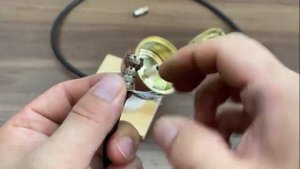 Вставьте аккумулятор в зарядное устройство! Вы не поверите результату! Советы авторам