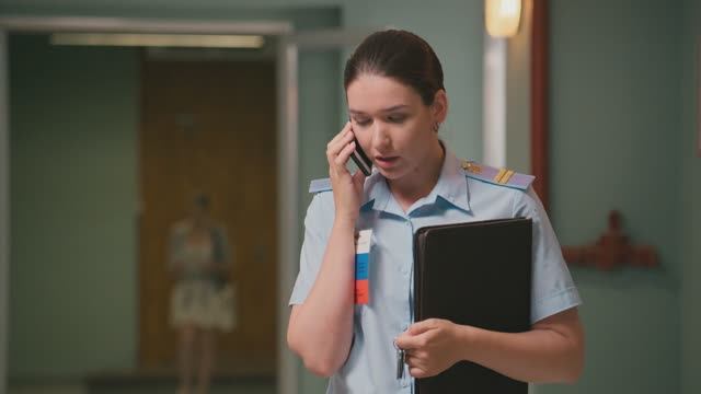 ЗВОНИТЕ В ПОЛИЦИЮ-3 - 3 серия смотреть онлайн