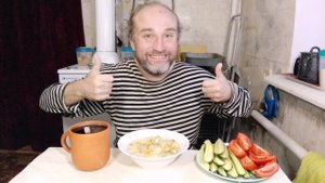 обед без Рыжули. спасибо за донат. Неуклюжесть. мукбанг. обжор. еда на камеру. диета. шизофрения.