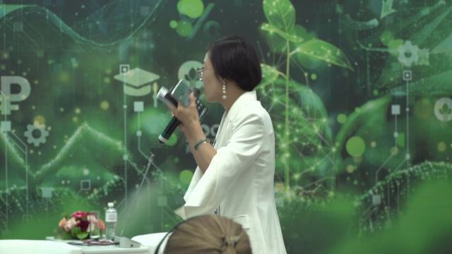 青年轨道参与者网络交流会——促进俄罗斯与中国青年企业家的商务联系 смотреть онлайн