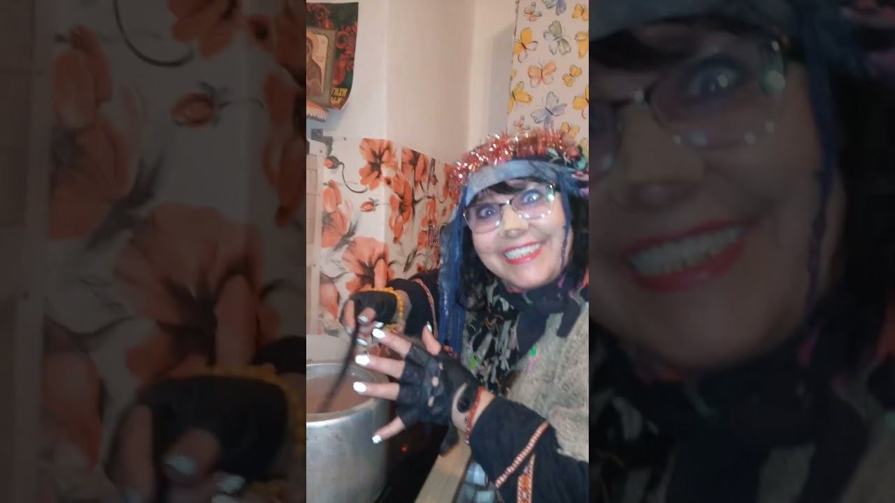 Городецкая Баба Яга сварит сценарий для вас и ваш праздник будет необыкновенным!))) смотреть онлайн