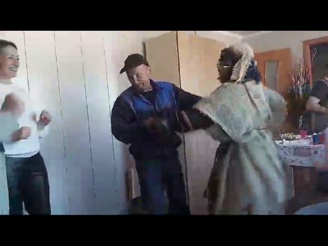 бабка Яга поднимает настроение смотреть онлайн