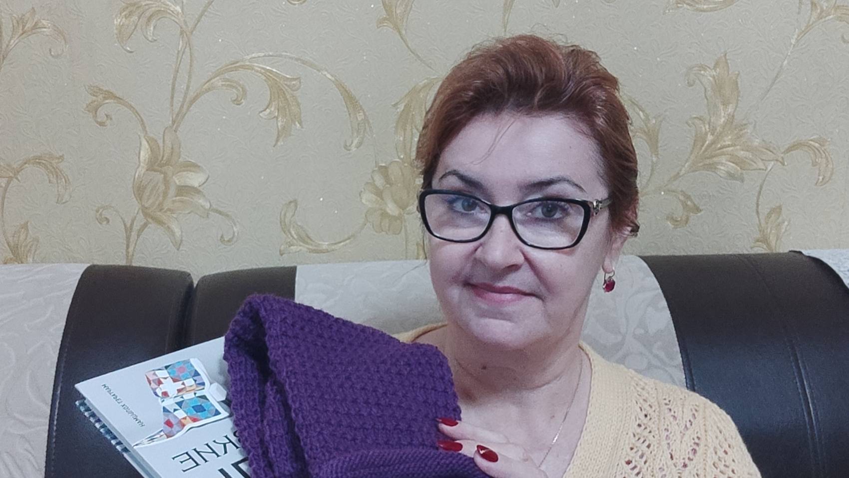 Участвую в конкурсе,  вяжу жаккард, получаю подарки