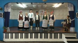 Народный фольклорный ансамбль "Стрэчанне"