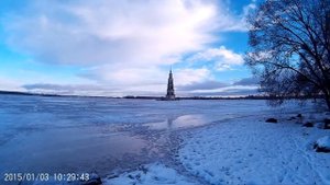 река Волга в Калязине