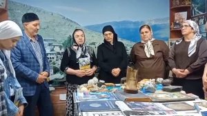 Учащиеся Алиханмахинской СОШ в МКУК "Куппинский музей палеонтологии, археологии и краеведения"