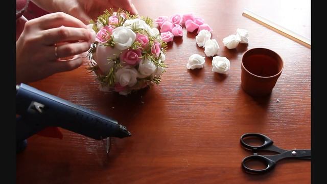 Топиарий своими руками из роз смотреть онлайн