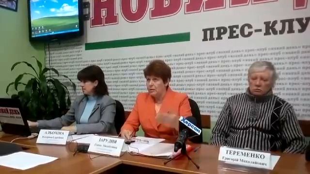 К "замку Костяка" в Антоновке вызывали оперативников смотреть онлайн